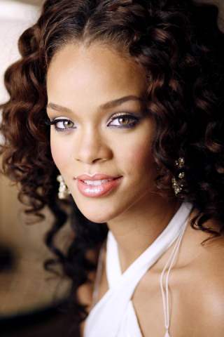 Rihanna 320x480