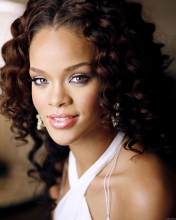 Rihanna 176x220