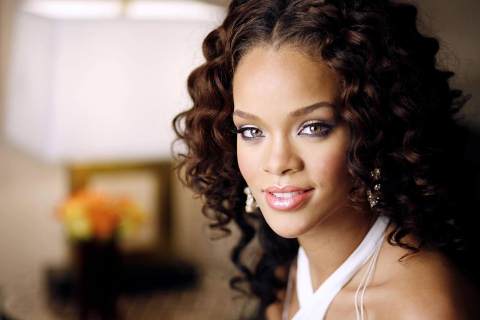 Rihanna 480x320